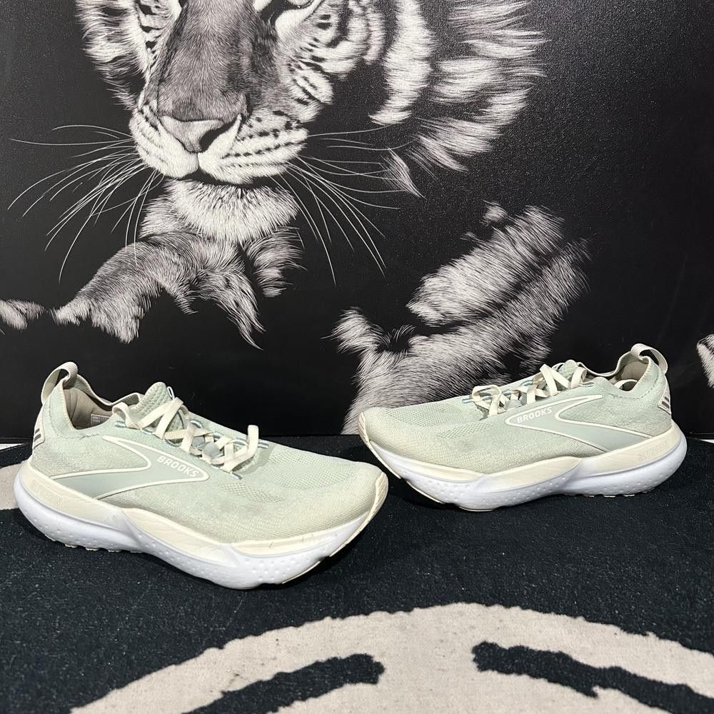Brooks Glycerin StealthFit 21 1204101B388 Athletic Sneaker Women 9.5B Green Knit